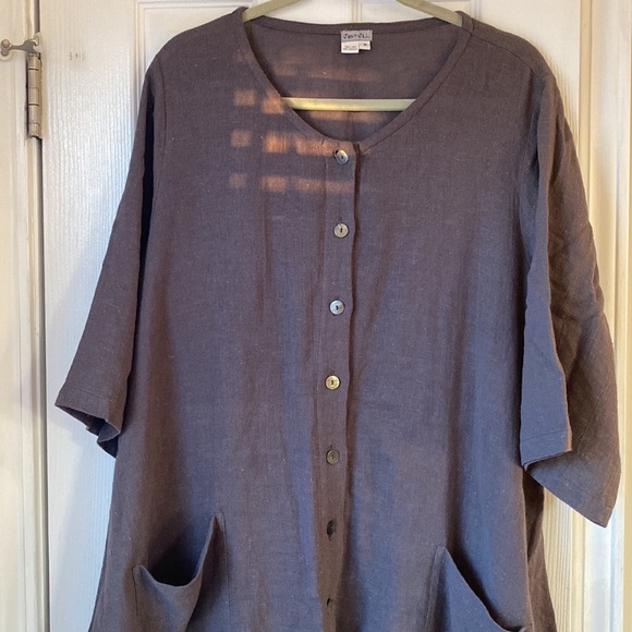 Linen Tunic - Picture 2 of 7